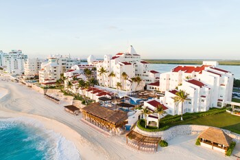 Cancun — zdjęcie hotelu GR Caribe By Solaris Deluxe All Inclusive Resort