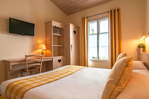 Hotel La Galiote En Re La Flotte Hotels Com