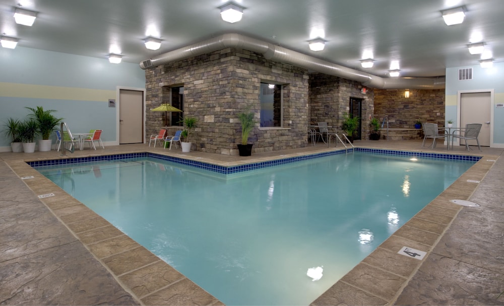 Book Berlin Grande Hotel In Hotels Berlin Grande Hotel Indoor Pool