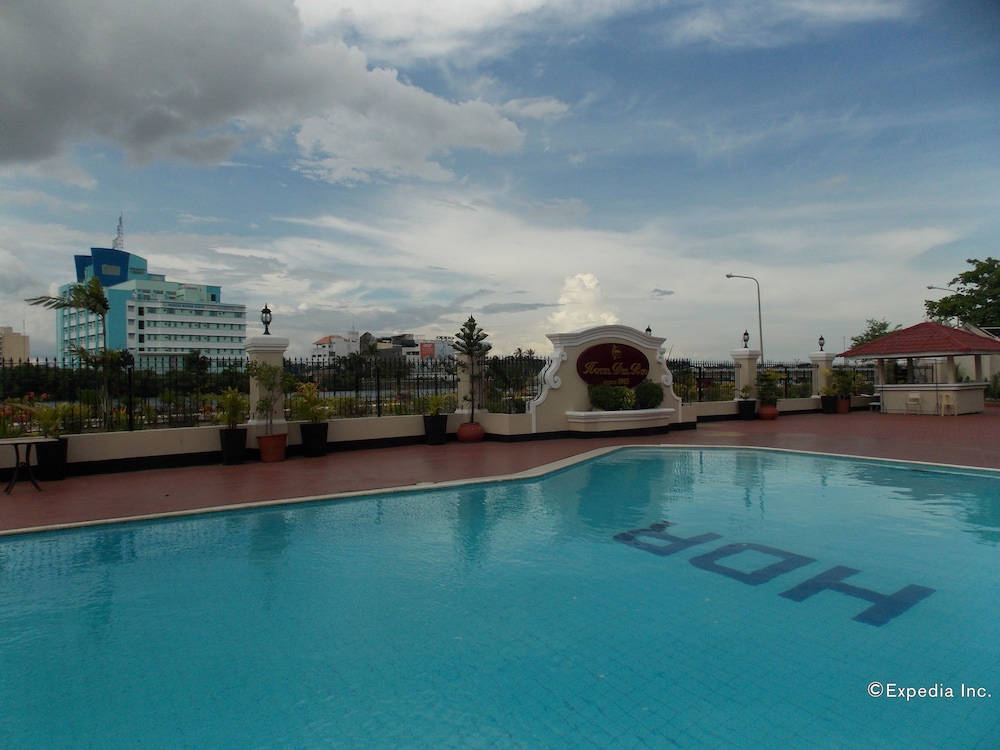 Book Hotel Del Rio In Iloilo Hotels Hotel Del Rio Iloilo