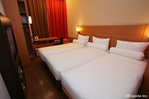 Ibis Singapore Novena Sg Clean Singapore Updated Price Reviews Hd Photos Hotels Com Ibis Singapore Novena Sg Clean Singapore Updated Price Reviews Hd Photos Hotels Com