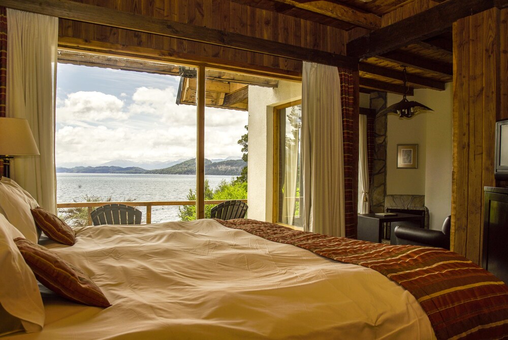 赛伦努斯湖度假村