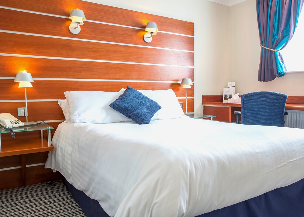 Book Dunchurch Park Hotel in Rugby