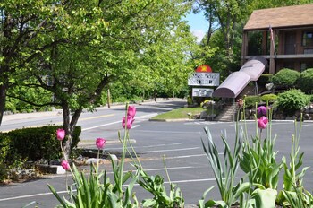 15 Closest Hotels To Jefferson Valley Mall In Yorktown Heights 15 Closest Hotels To Jefferson Valley Mall In Yorktown Heights