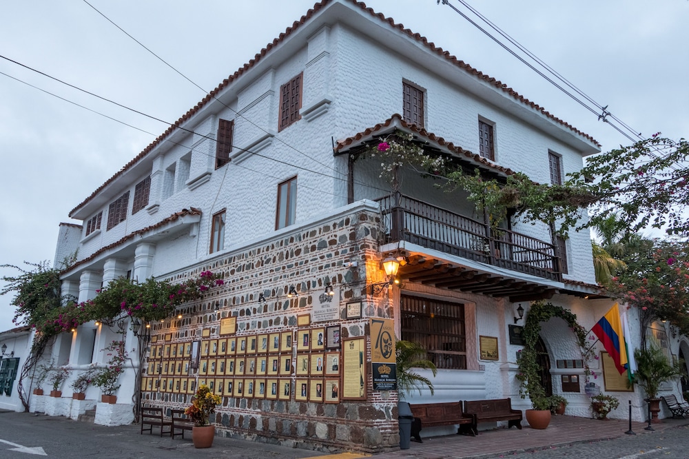 Hotel Mariscal Robledo (Santa Fe de
