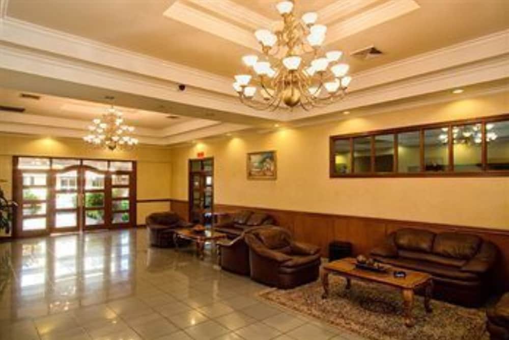 Book Tolteka Plaza In Santa Ana Hotels Tolteka Plaza Santa Ana Interior Entrance