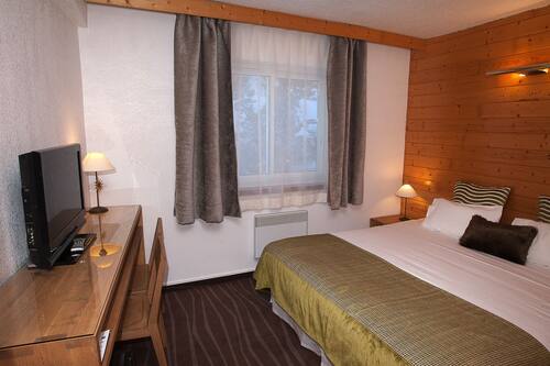 Hotel Le Grand Tetras Font Romeu Odeillo Via Hotels Com Hotel Le Grand Tetras Font Romeu Odeillo Via Hotels Com
