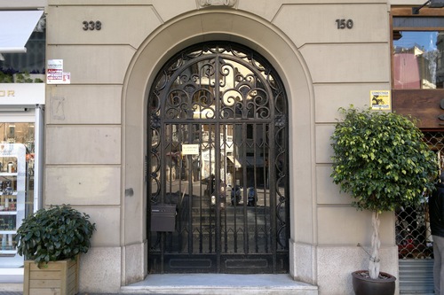 Prenota Ally S Guest House Barcelona Bed And Breakfast A Barcellona Hotels Com