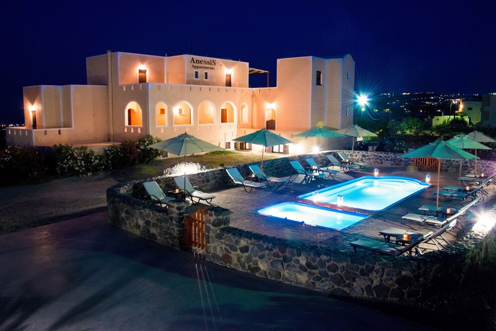 Book Anessis In Santorini Hotels Com