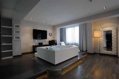 Book Hotel Sporting In Teramo Hotels Com