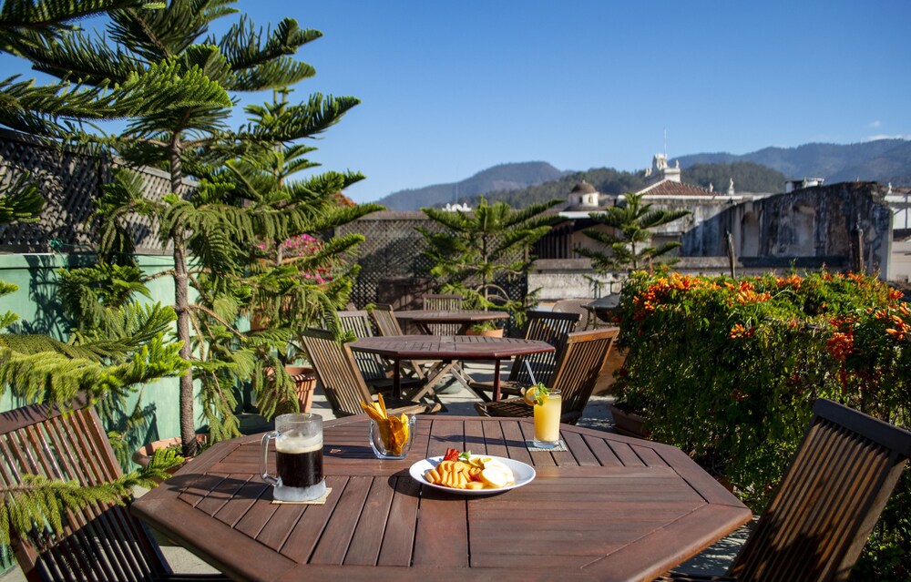 Hotel La Catedral Antigua Guatemala Guatemala Antigua Guatemala Hotel Discounts Hotelscom