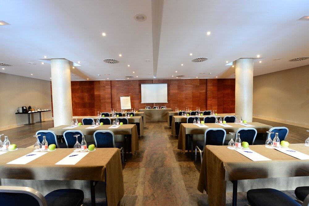 Book Castilla Termal Balneario De Olmedo In Olmedo Hotels Com