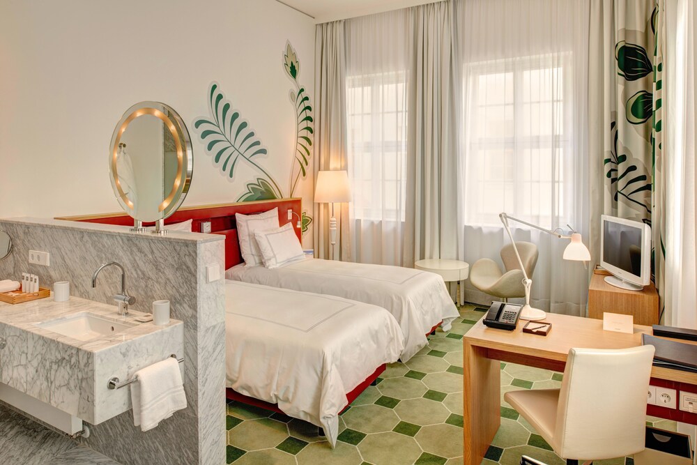 Book Hyperion Hotel Dresden Am Schloss in Dresden