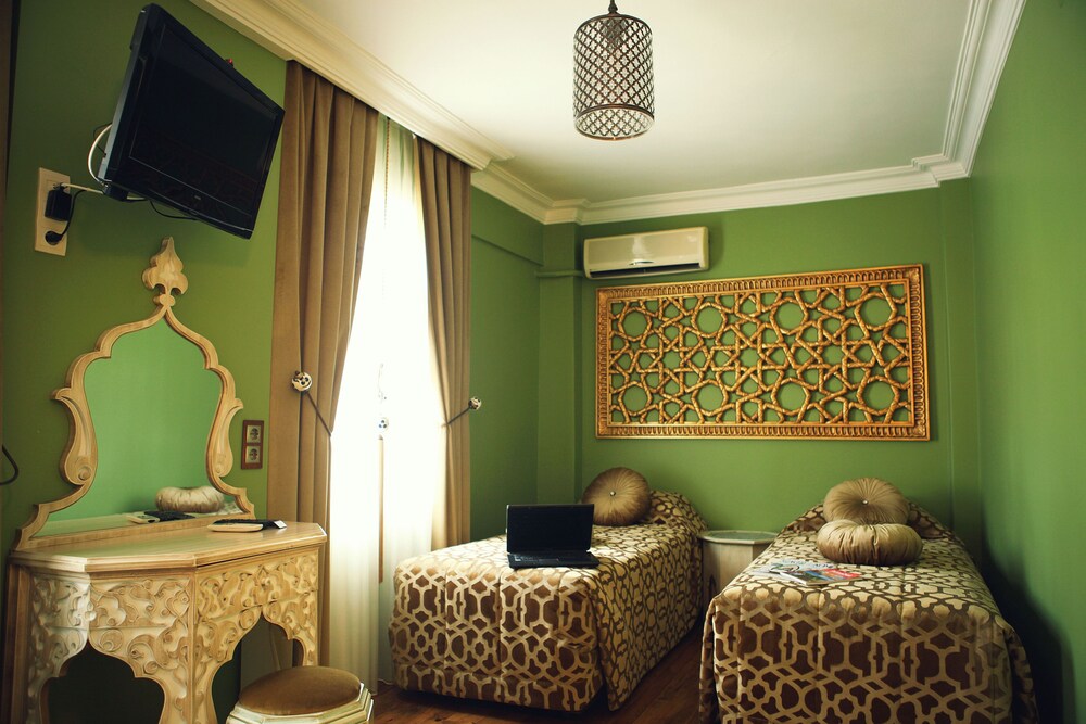 Kervan Hotel Prices Lodge Reviews Istanbul Turkey Tripadvisor