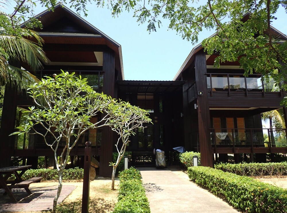 Book Duyong Marina Resort In Kuala Terengganu Hotels Com