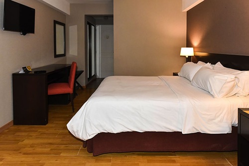 Crans Montana Hotel In San Carlos De Bariloche Hotels Com