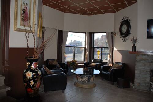 Book The Algonquin Hotel In Sault Ste Marie Hotels Com Book The Algonquin Hotel In Sault Ste Marie Hotels Com