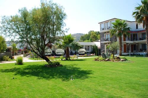 book cennet park hotel in bodrum hotels com