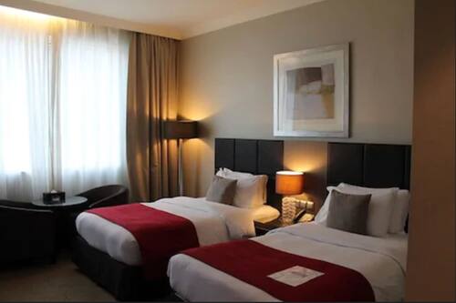 احجز رامادا باي ويندام أبو ظبي وسط المدينة في أبوظبي قارن أسعار الفنادق في أبوظبي