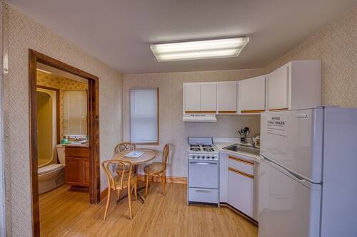 Book Sea Spray Motel In Beach Haven Hotels Com Book Sea Spray Motel In Beach Haven Hotels Com