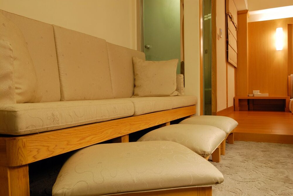 金座大飯店 住宿預訂優惠及飯店資訊 Hotels Com