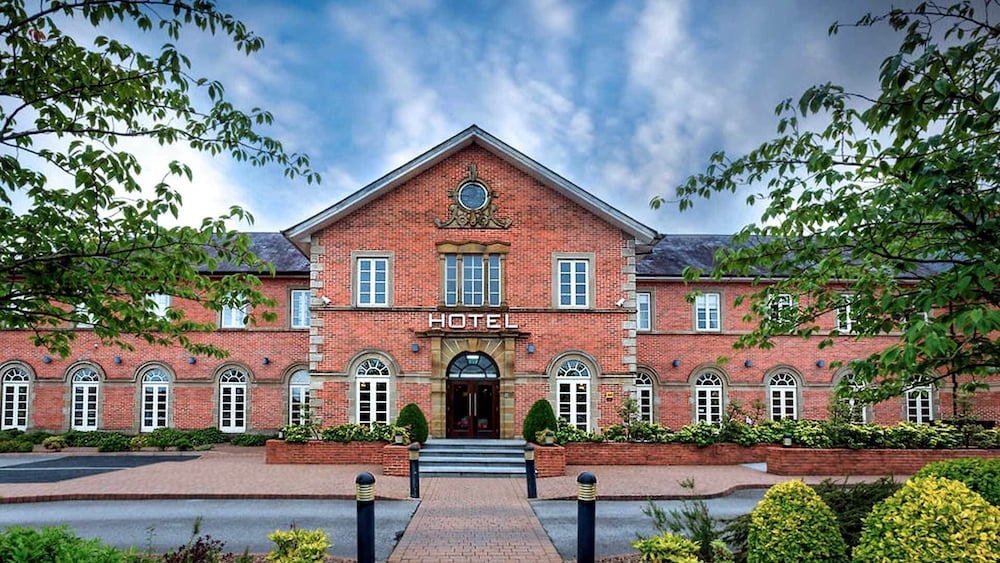 Book Cavan Crystal Hotel In Hotels Cavan Crystal Hotel