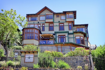 Top 10 Valparaiso Hotels Last Minute Room Deals Picture Of Sutherland House In Valparaiso