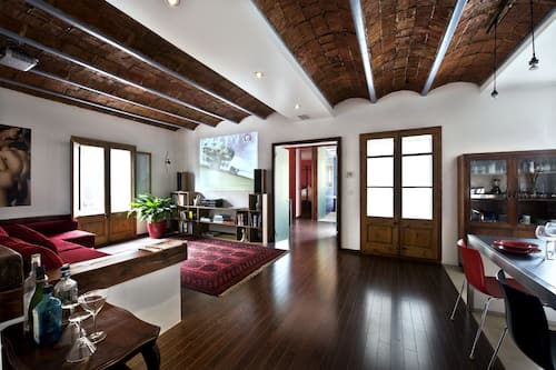 احجز فيدر هوم بلازا ريال في برشلونة قارن أسعار الفنادق في برشلونة