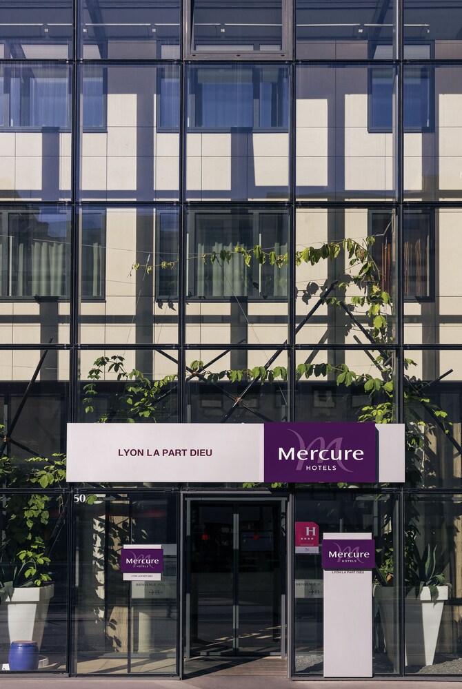 Book Hotel Mercure Lyon Centre Gare Part Dieu In Lyon Hotels Com