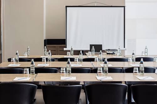 Holiday Inn Express Bangkok Siam An Ihg Hotel Bangkok Thailand Bangkok Hotel Discounts Hotels Com Holiday Inn Express Bangkok Siam An Ihg Hotel Bangkok Thailand Bangkok Hotel Discounts Hotels Com
