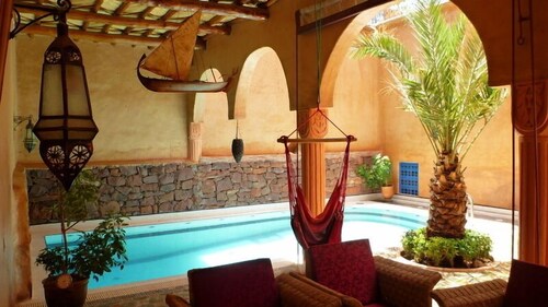 蒂玛德鲁安摩洛哥式中庭旅馆