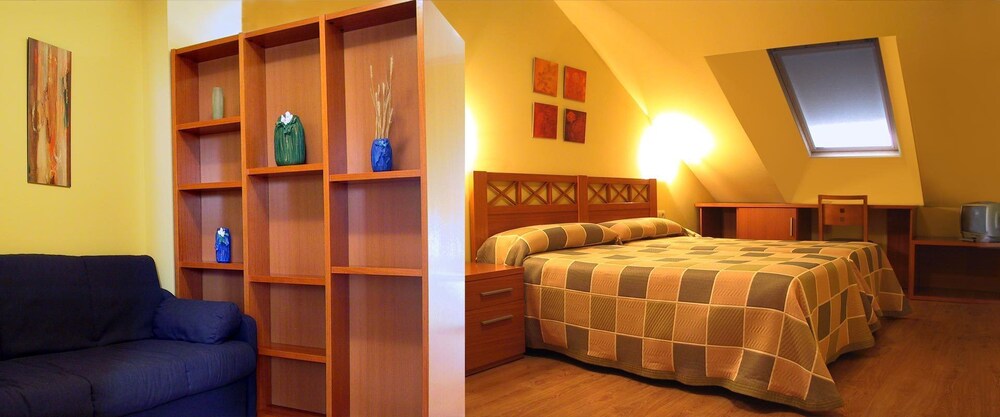 Hotel El Roble Cervera De Pisuerga Spain Cervera De Pisuerga Hotel Discounts Hotels Com