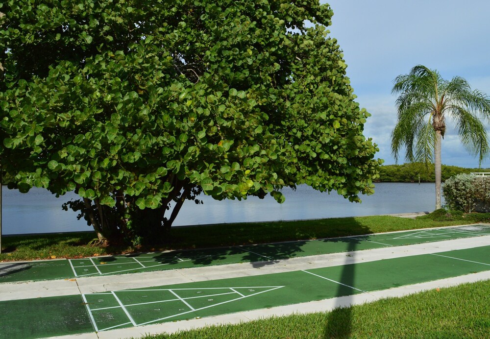 Book Harborside Suites At Little Harbor In Ruskin Hotels Com