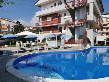 Hotel Che Accettano Cani A Giardini Naxos Hotelscom