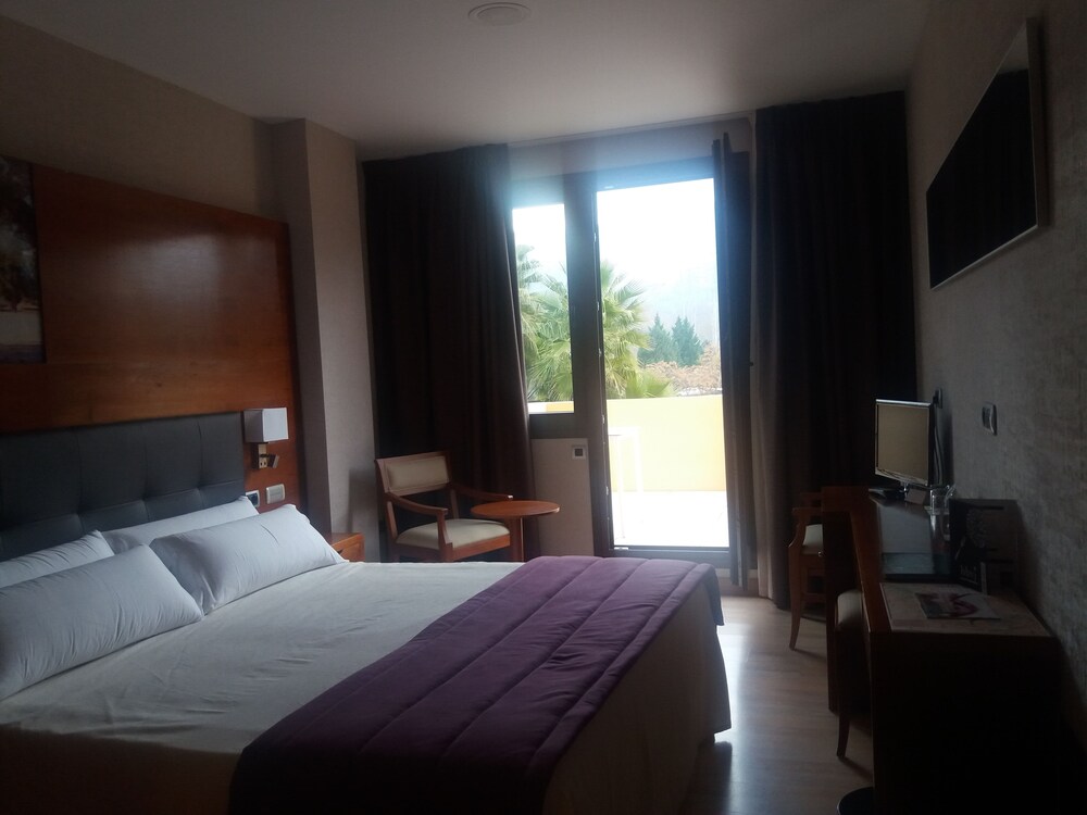 Balneario Valle Del Jerte Valdastillas Espana Hoteles En Valdastillas Hoteles Com