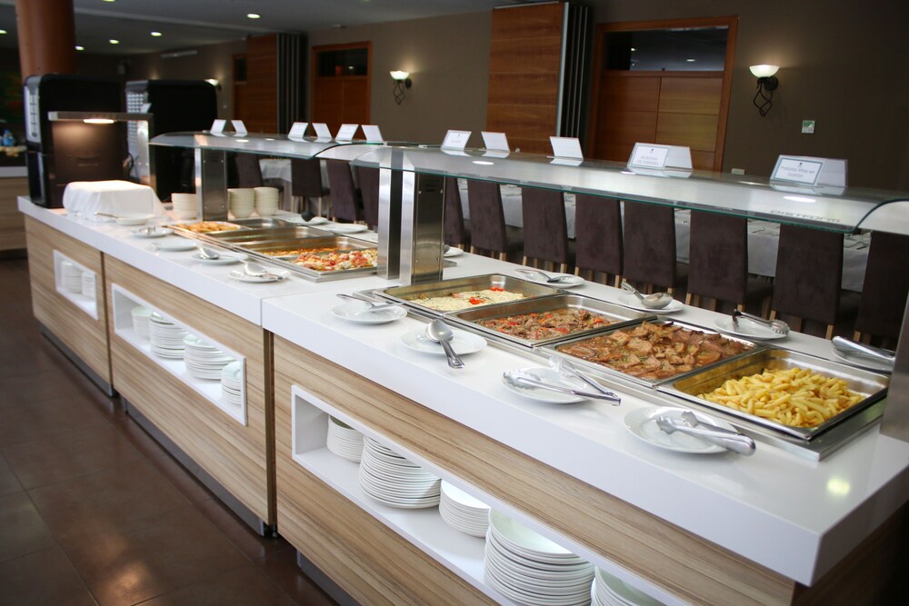 Balneario Valle Del Jerte En Valdastillas Hoteles Com