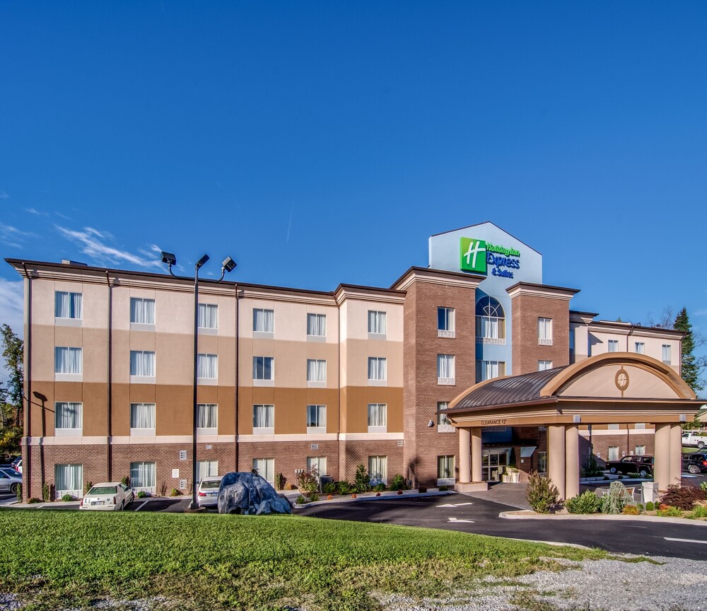 Book Holiday Inn Express And Suites Wytheville An Ihg Hotel In Wytheville Hotelscom
