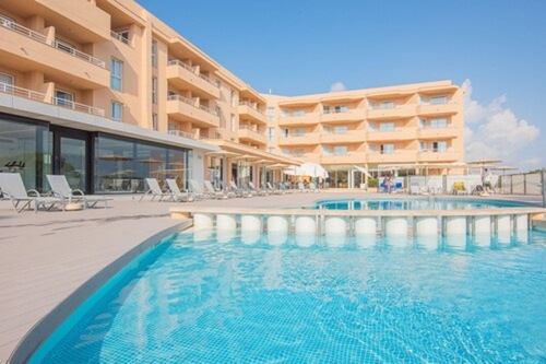 Book Aparthotel Dunes Platja In Santa Margalida Hotels Com