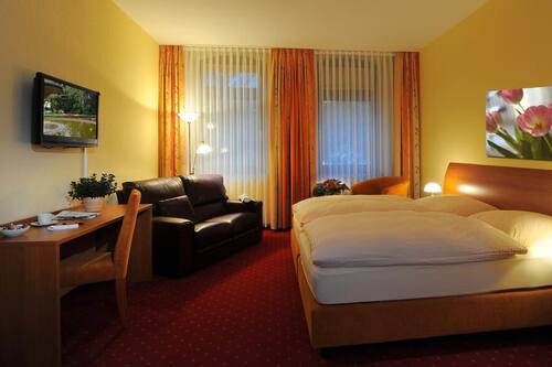 Hotel Restaurant Sonnenhof Weyerbusch Germany Weyerbusch Hotel Discounts Hotels Com