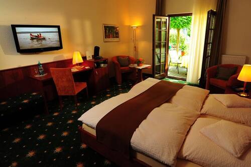 Hotel Restaurant Sonnenhof Weyerbusch Germany Weyerbusch Hotel Discounts Hotels Com