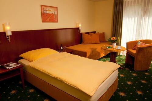 Hotel Restaurant Sonnenhof Weyerbusch Germany Weyerbusch Hotel Discounts Hotels Com