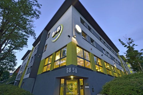 Book B B Hotel Stuttgart City In Stuttgart Hotels Com