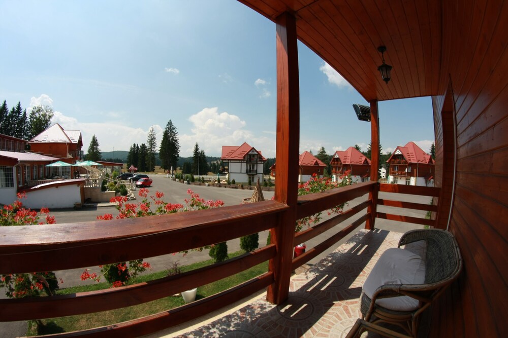 Book Monterai Resort In Poiana Brasov Hotels Com