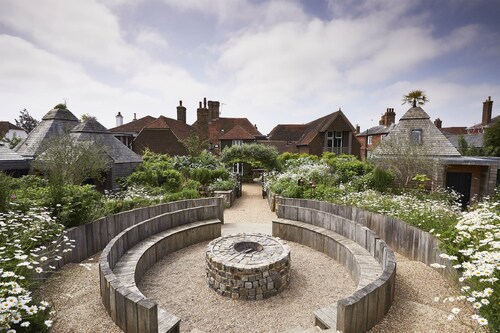 15 Closest Hotels To Wadhurst Castle In Wadhurst Hotelscom