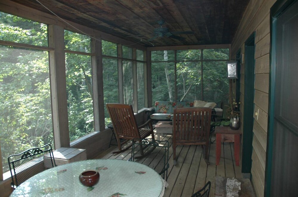 ブリックヤード コテージ 1 バイ ウィンフィールド イン ベイフィールド の宿泊予約 ホテルズドットコム