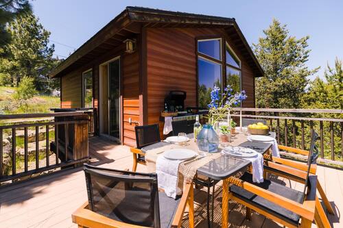 Book Little Red Modern Cabin W Pine Tree Views In Truckee Hotels Com Book Little Red Modern Cabin W Pine Tree Views In Truckee Hotels Com