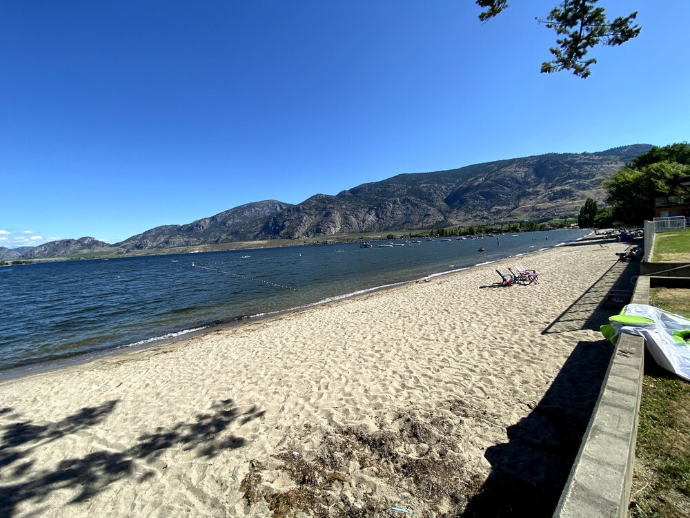 Richter Pass Motor Inn In Osoyoos Hotels Com