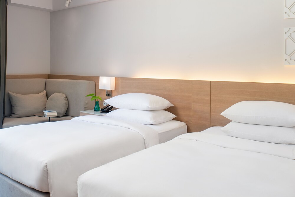 Book The Andaman Beach Hotel Phuket Patong in Patong  Hotels.com