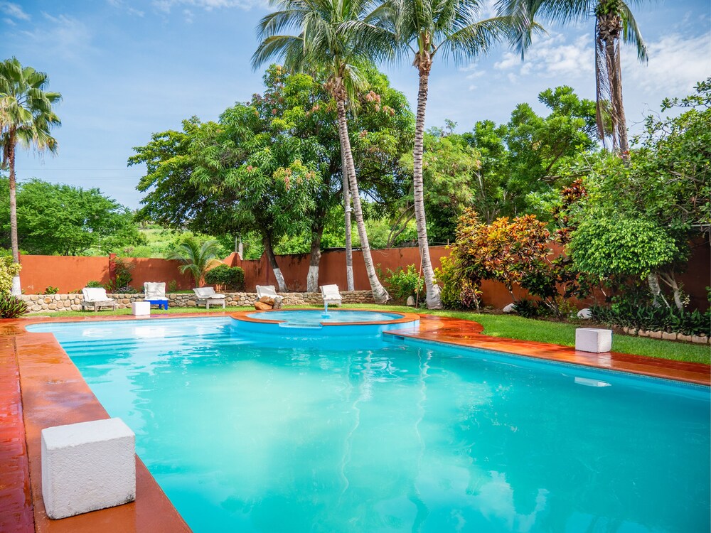 Book Hotel Palapas Tortuga In Puerto Escondido Hotels Com