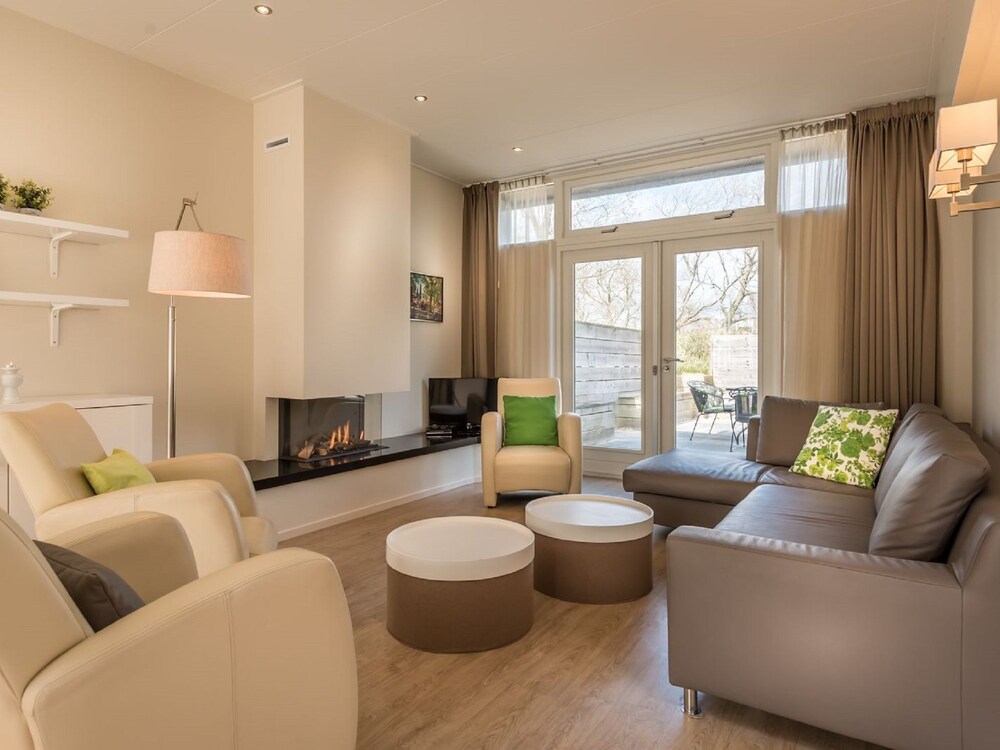 modern apartment with two bathrooms, on isle schiermonnikoog